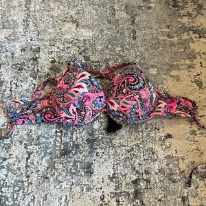 Shade and shore bathing suit top size 34 D